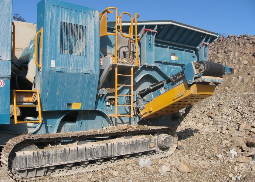 Jaw Crusher XR400S 2