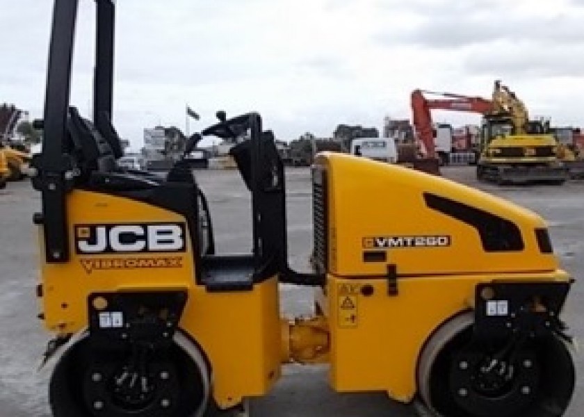 JCB 3 Ton Roller 1