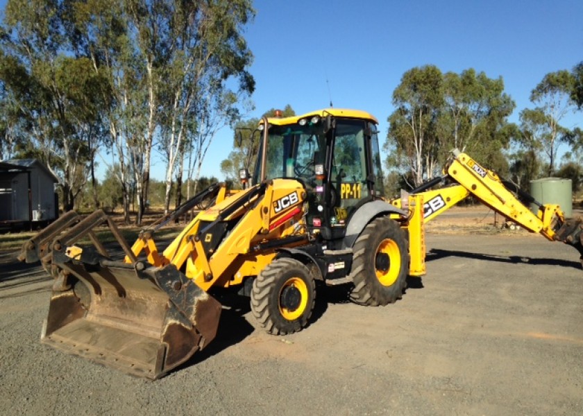 JCB 3CX Backhoe 1