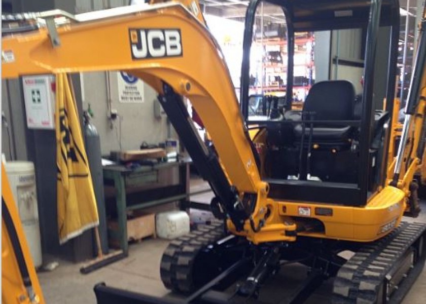 JCB 403.5 Excavator 1