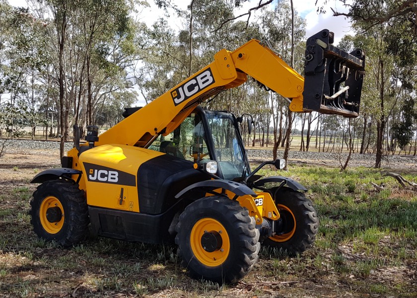 JCB 527-58 Telehandler 5