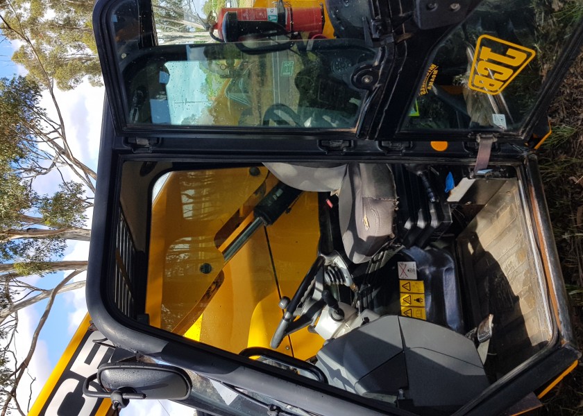 JCB 527-58 Telehandler 9