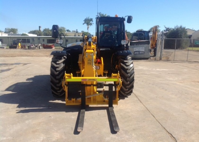 JCB 535-95 Telehandler 1