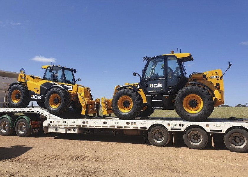 JCB 560-80 Telehandler 1