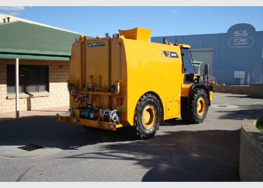 JCB Watercart - 13,500 Litres 3