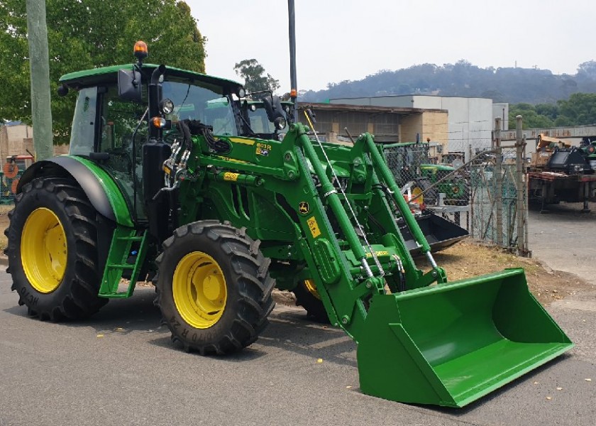 John Deere 6095MC Cab Tractor 1