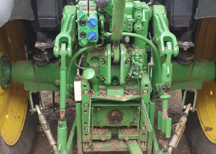 John Deere 6125M Cab Tractor 2