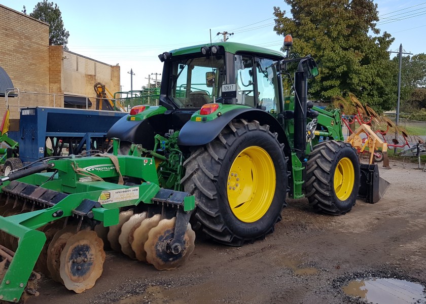 John Deere 6125M Cab Tractor 4