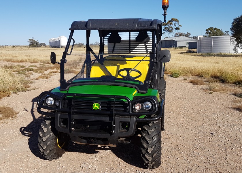 John Deere 855D Gator 1