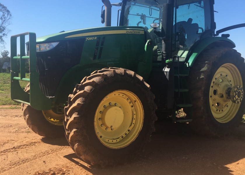 John Deere Tractor 1