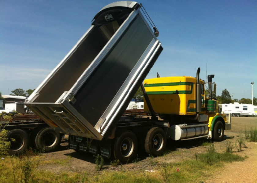 Kenworth T650 Tipper 1