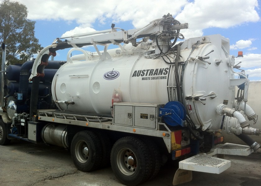 Kingvac vacuum tanker  2