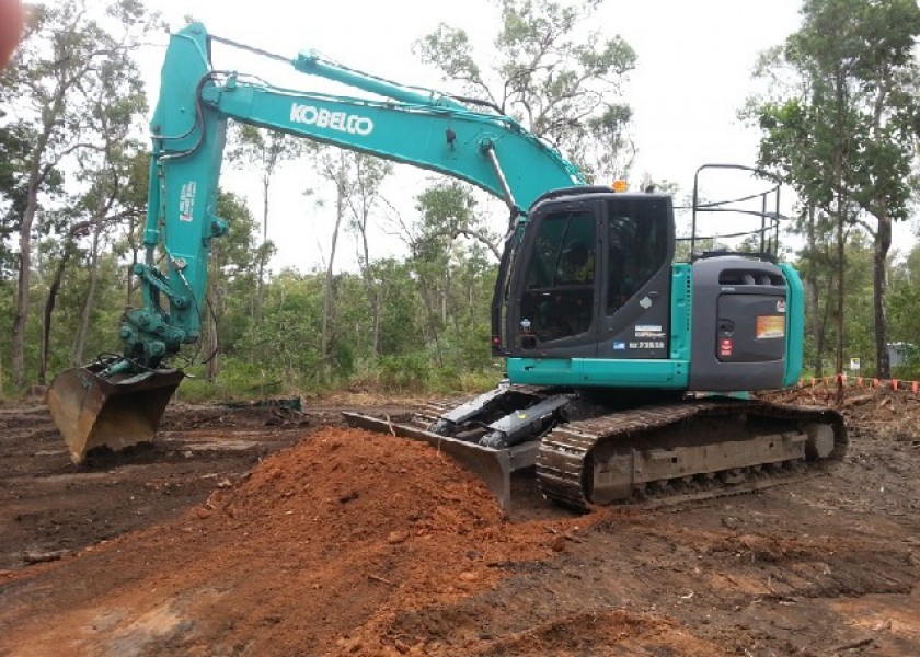 Kobelco 24T Zero Swing Excavator 1