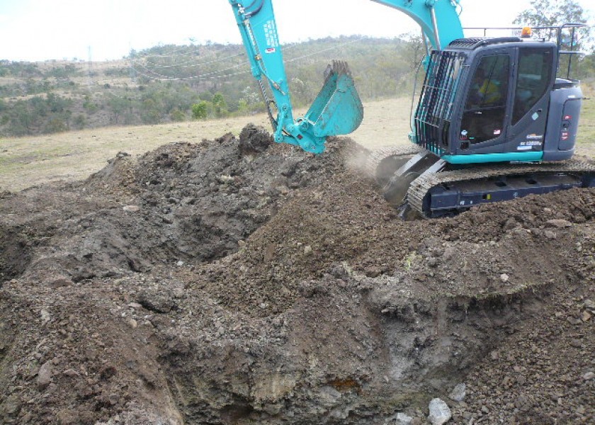 Kobelco SK135SR Excavator 5