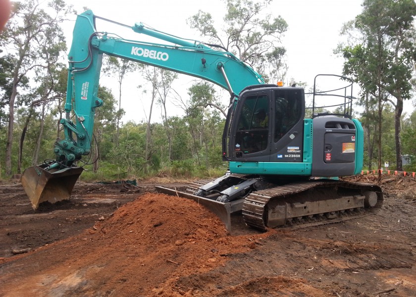 Kobelco SK235SR Excavator 1