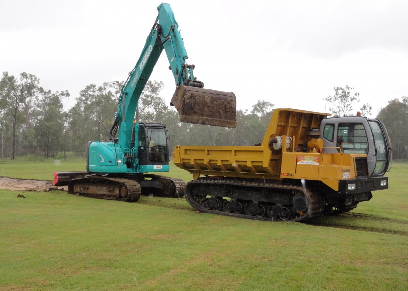 Kobelco SK235SR Excavator 2