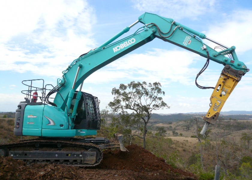 Kobelco SK235SR Excavator 4
