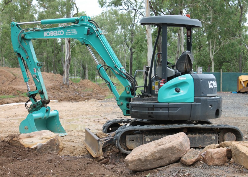 Kobelco SK55SR Excavator 1