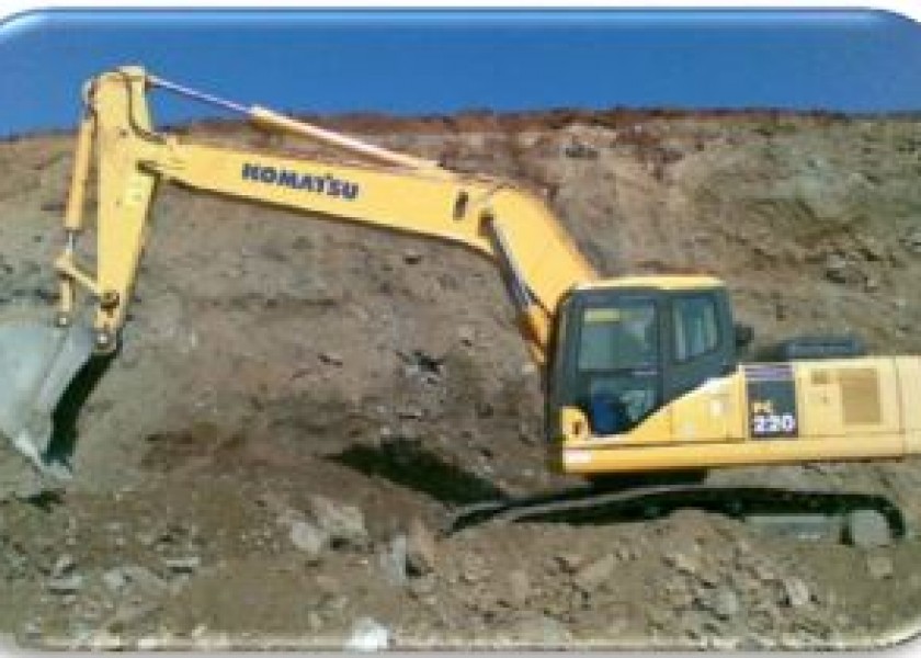 Komatsu 24T Excavator 1
