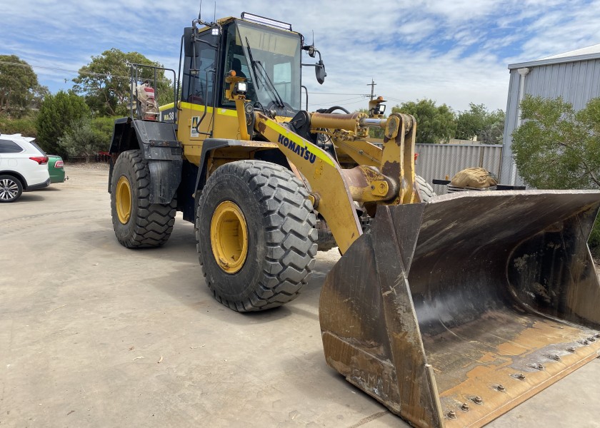 Komatsu 380-6 4