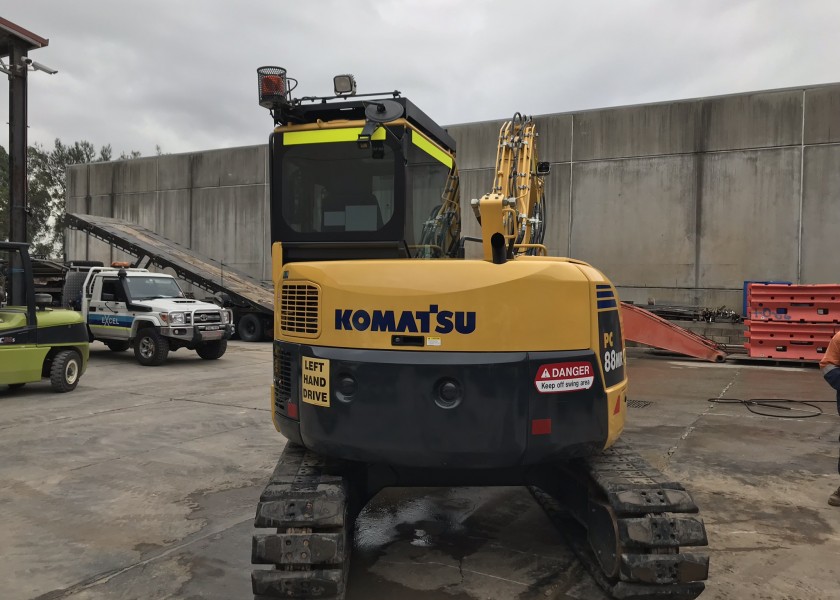 KOMATSU 8T FULL SPEC 5