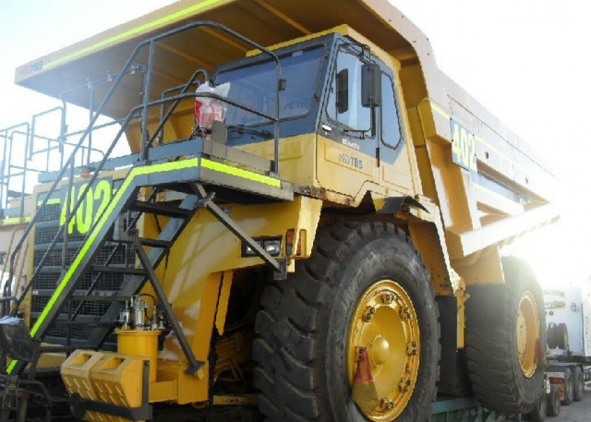 Komatsu HD785-5 Dump Truck 1