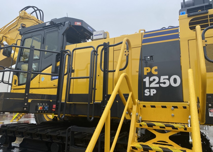 Komatsu PC1250-8 Excavator 1