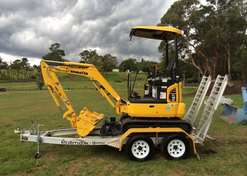Komatsu PC18MR-3 1
