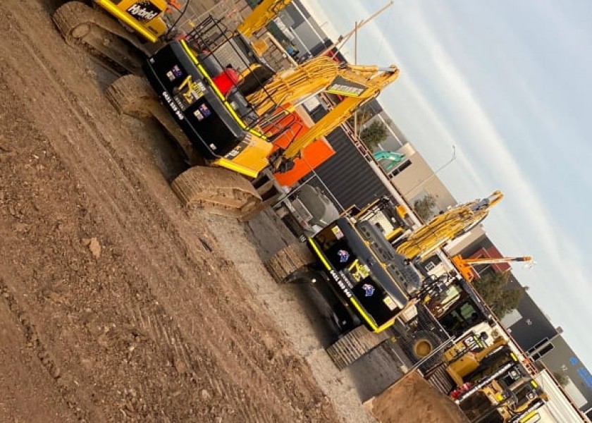 22T Komatsu PC215 Excavator 2