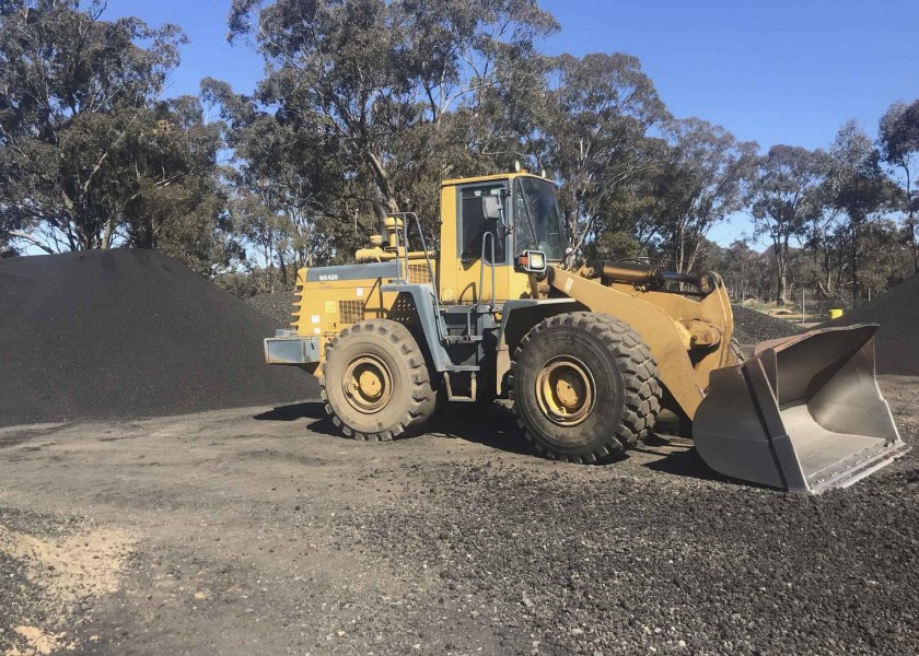 Komatsu WA420 Wheel Loader 1