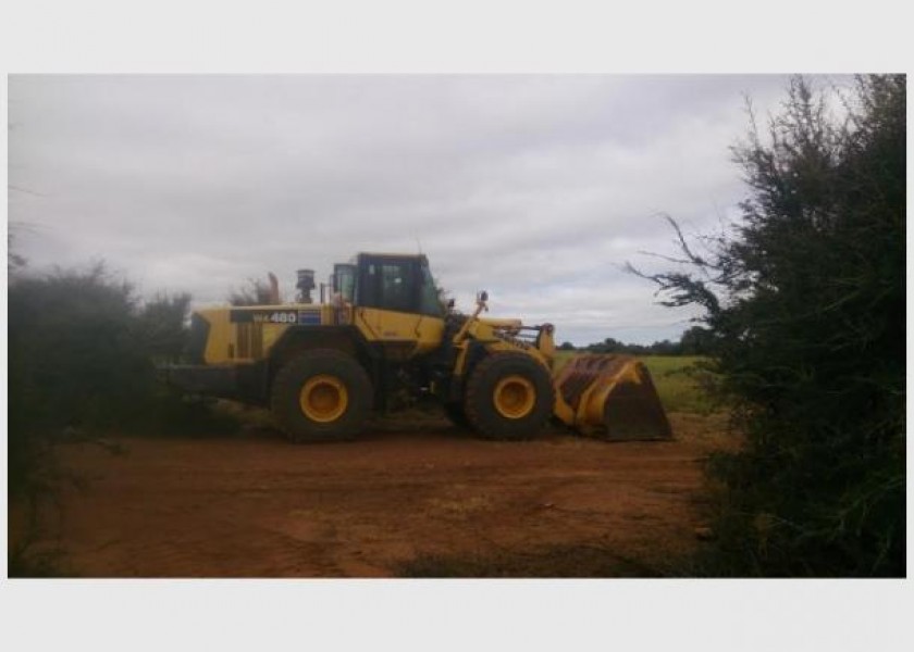 Komatsu WA480-6  1