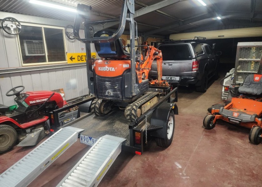 1T Kubota k008-3 excavator 5
