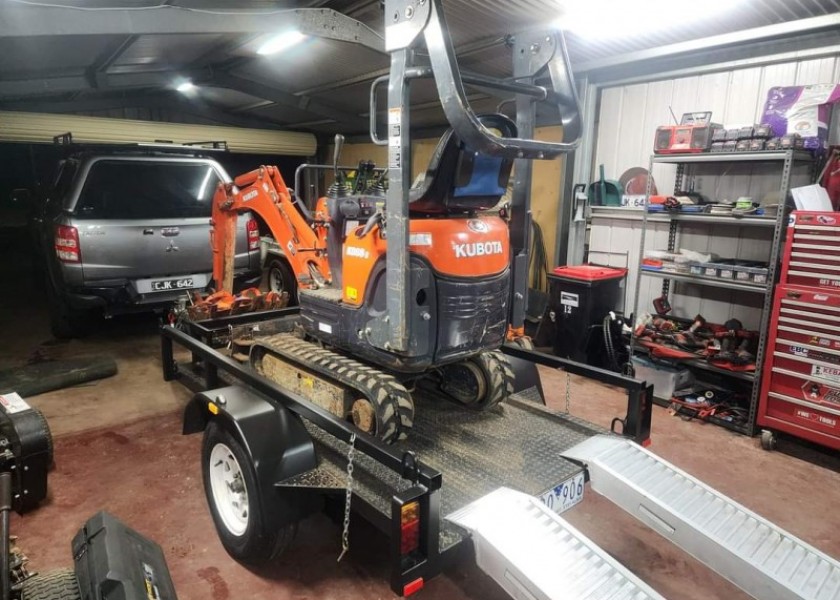 0.8T Kubota K008-3 Excavator 4