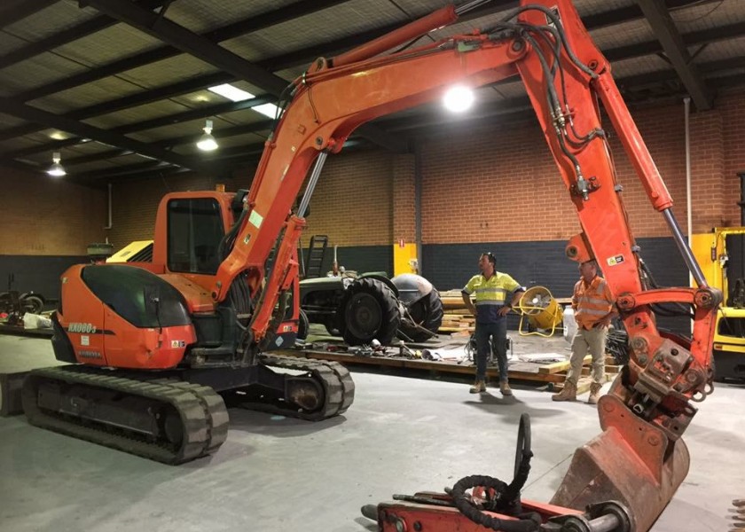 Kubota kx080-3 1