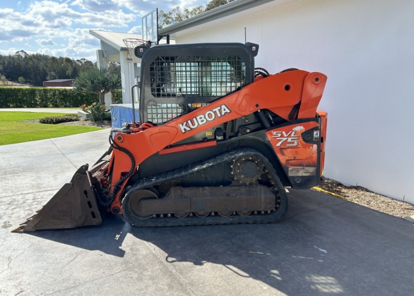 Kubota Svl75 Tracked Skid Steer Loader 2