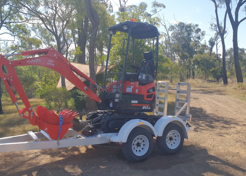 1.7T Kubota U17 Mini Excavator 1