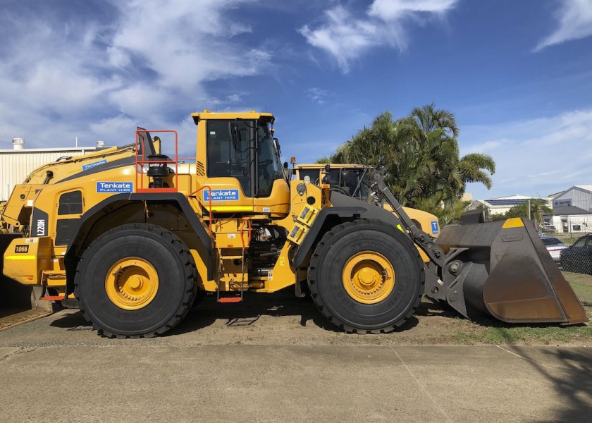 Volvo L220H Wheel Loader 1