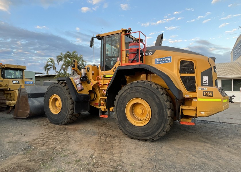 Volvo L220H Wheel Loader 3