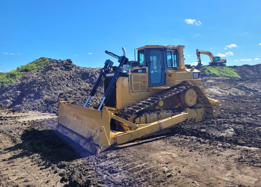 LGP D6T Dozer 1