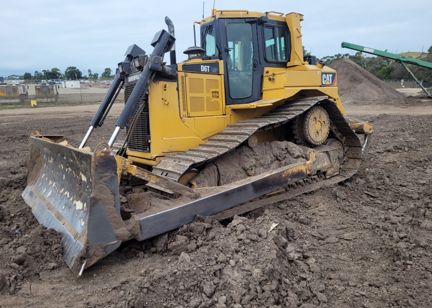 LGP D6T Dozer 2