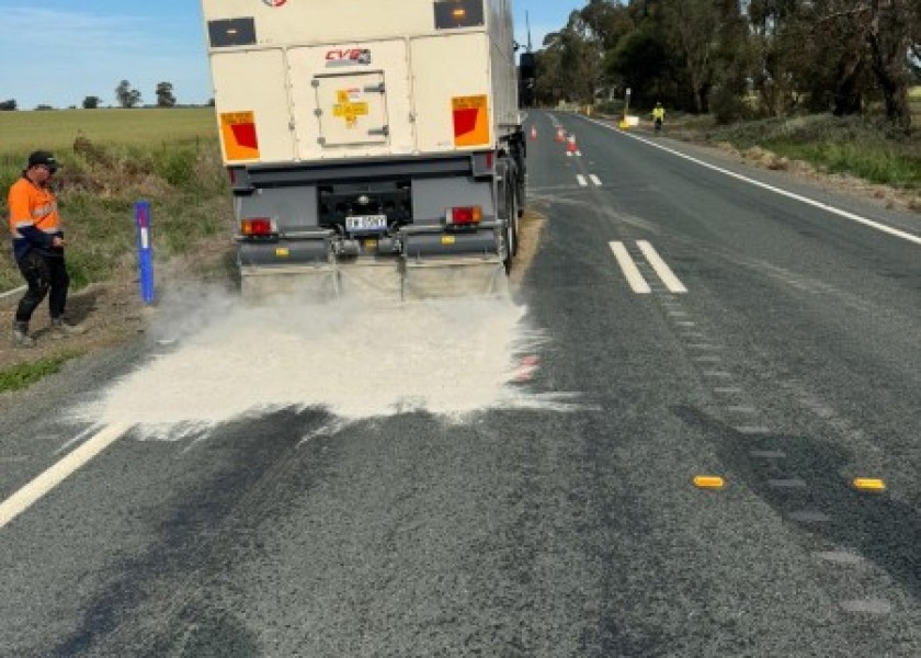 Lime/cement spreader for hire 3