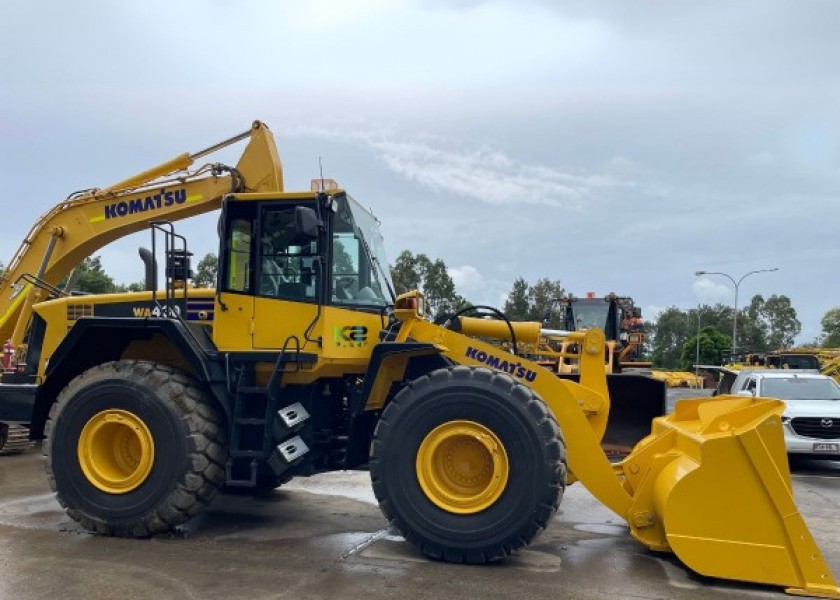 Wheel Loaders / Tool Handlers 1
