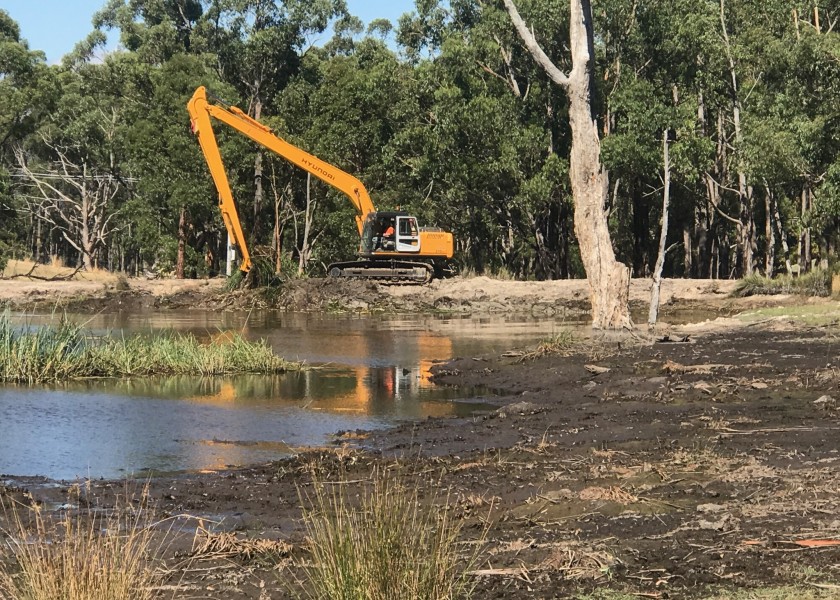 Long Reach Excavator 18m  4