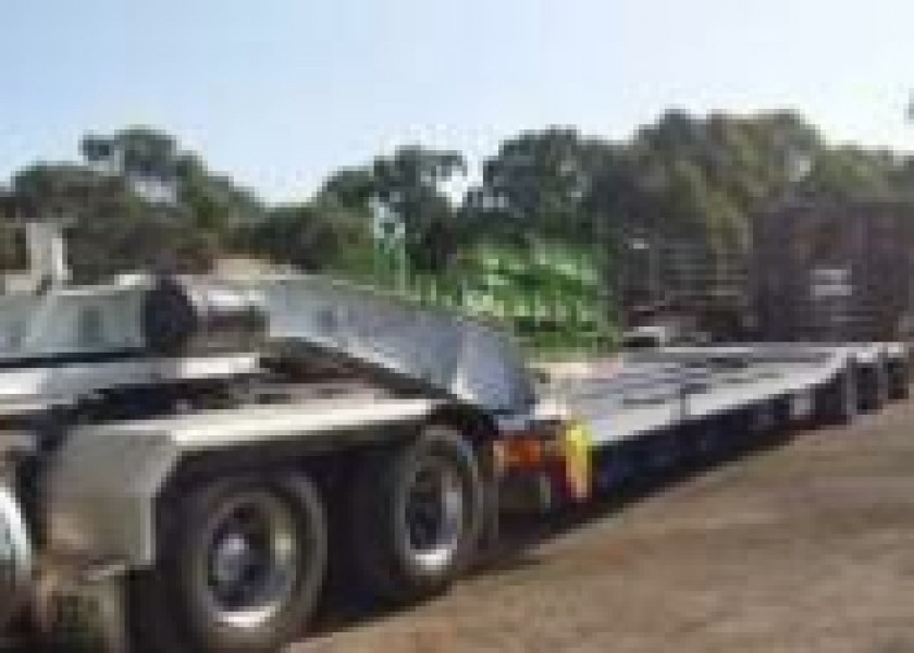 Low Loader - 4R4 + 2R4 Dolley - 48T payload 1