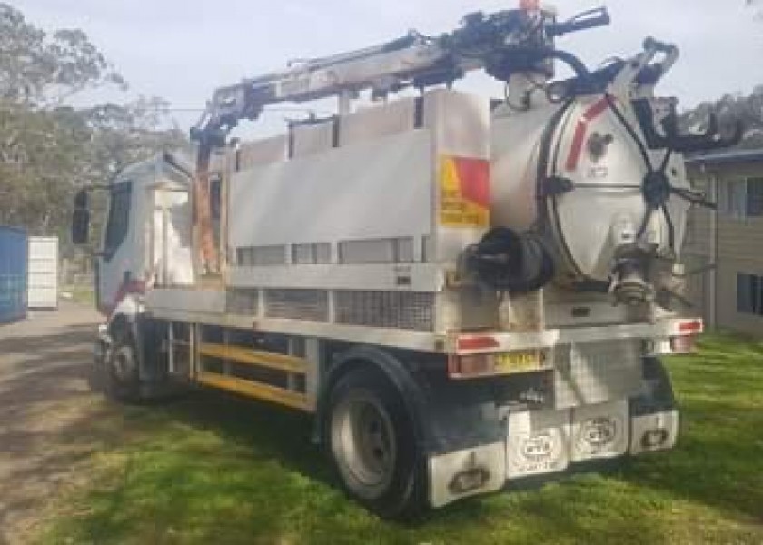 Mack Midlum Vacuum Truck 3