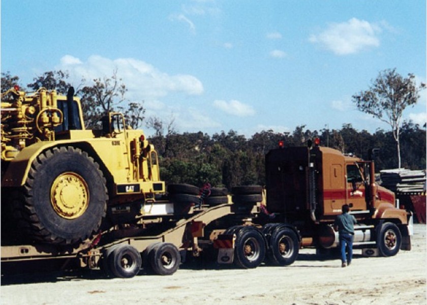 Mack Superliner Low Loader 2