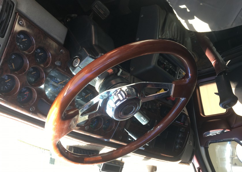 Mack Titan Prime Mover 16