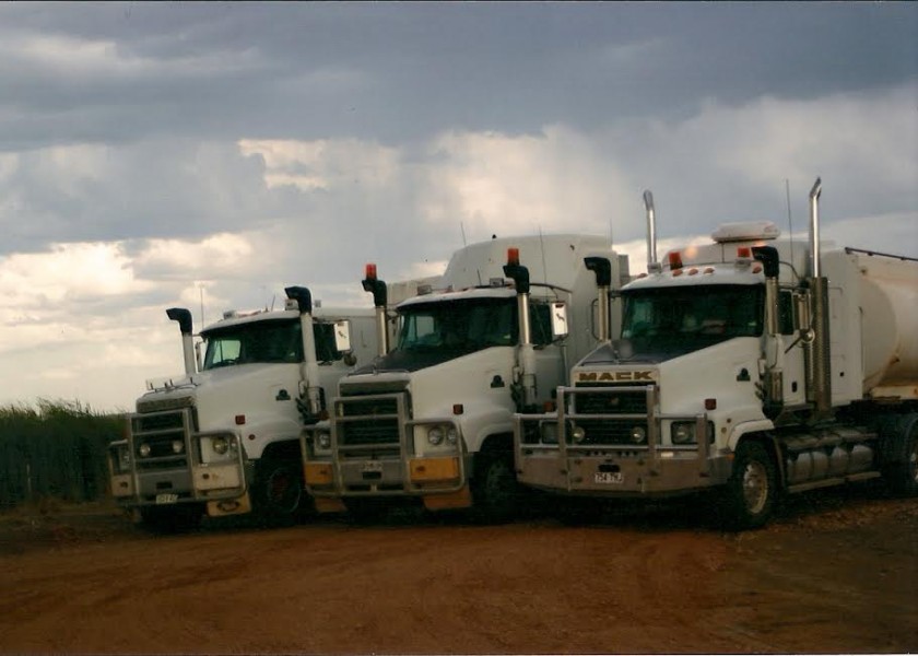 Mack Trident Prime Movers with 32000L Water Tankers x3  3
