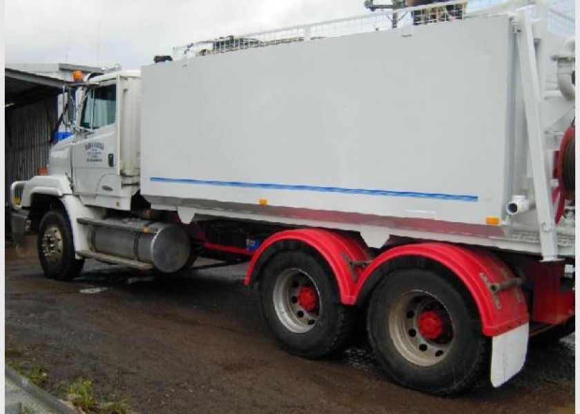 Mack - Water Truck 1