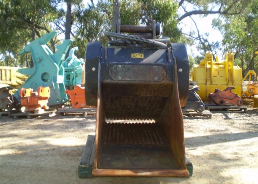 MB Crusher Bucket FOR HIRE OR SALE 2
